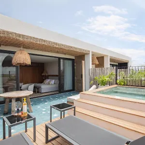 https://luxurious-3br-ph-with-private-plunge-pool-and-terrace.quintano-roohotels.com